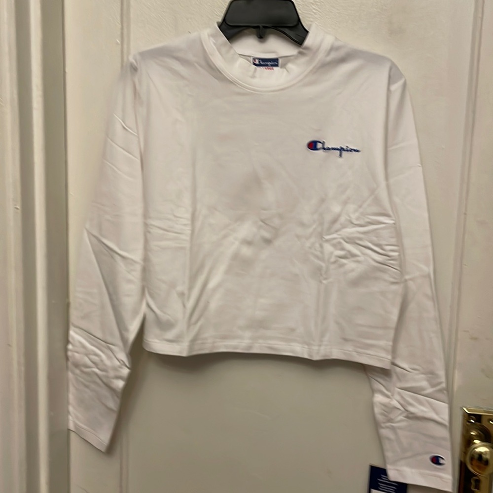 NWT Champions Long sleeves mock neck crop top size 2XL .